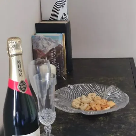 Bed & Breakfast The Reggia Nest